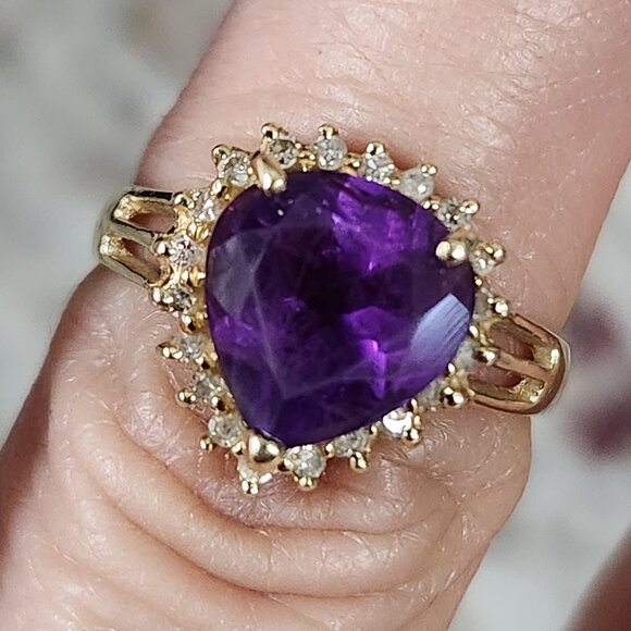 Estate Jewelry - True 14K VTG 90s Original 14K 585 Gold Natural Amethyst & Diamond Halo Ring Sz 7